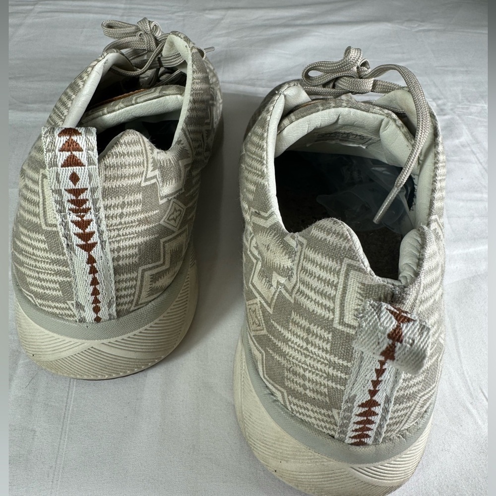 Pendleton Harding Feather Patterned Sneakers Wome… - image 8